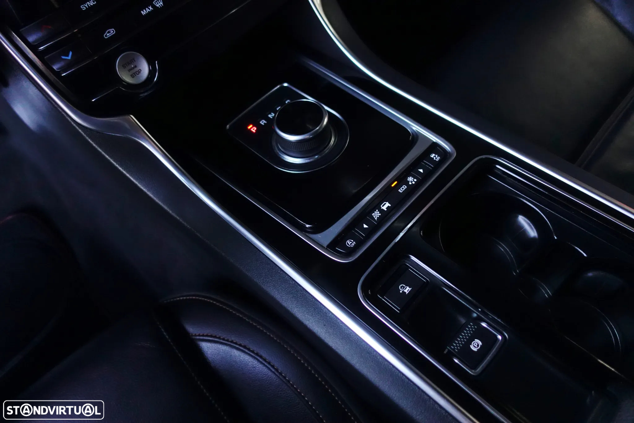 Jaguar XE 2.0 D R-Sport Aut. - 48