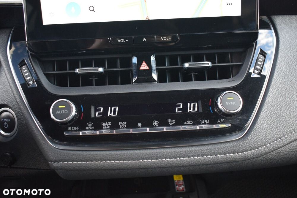 Toyota Corolla 2.0 Hybrid Style - 17