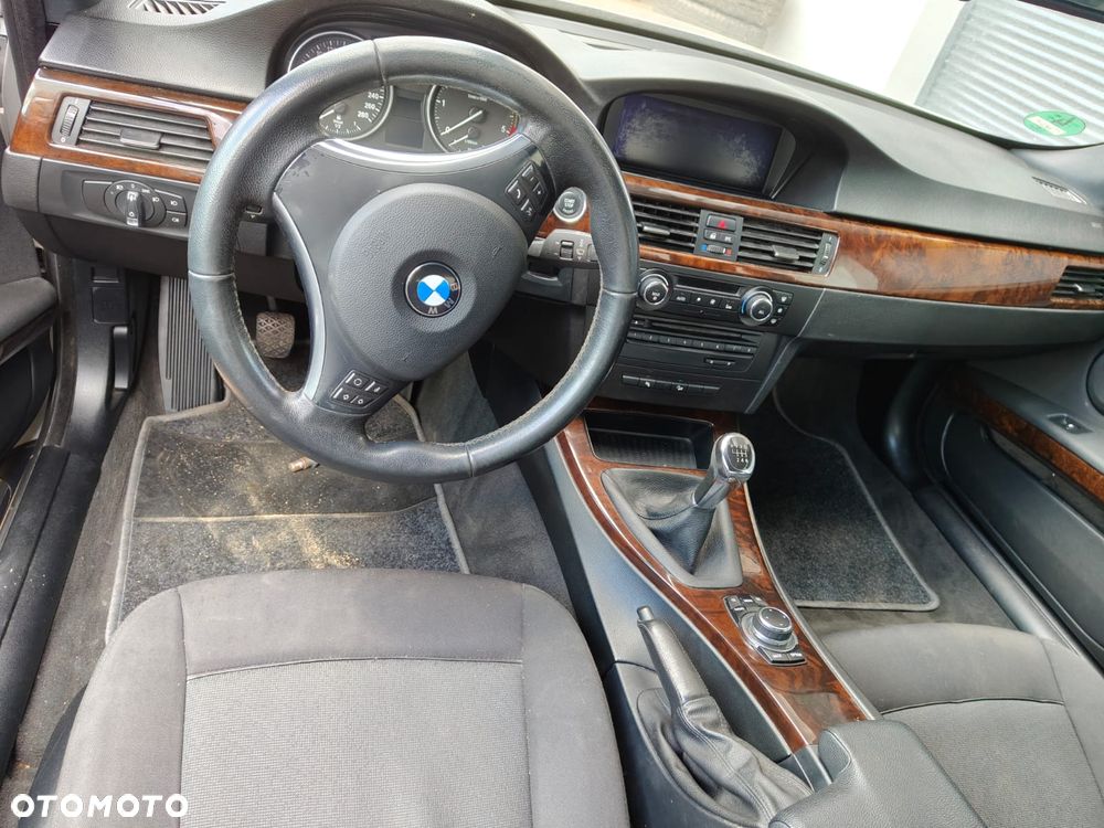 BMW Seria 3 330d xDrive Edition Exclusive - 8