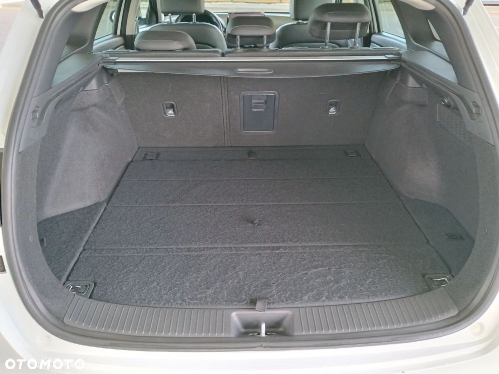 Hyundai i30 1.5 T-GDI 48V-Hybrid DCT N-Line - 18