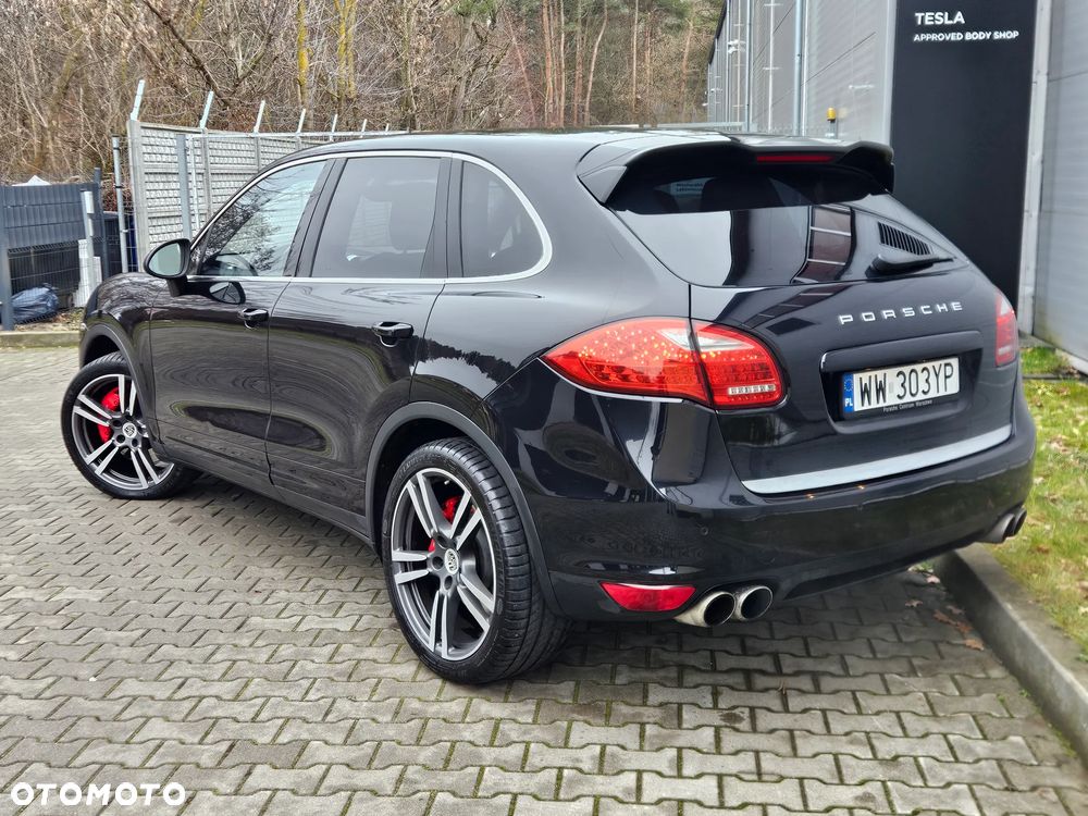 Porsche Cayenne Turbo Tiptronic S - 3