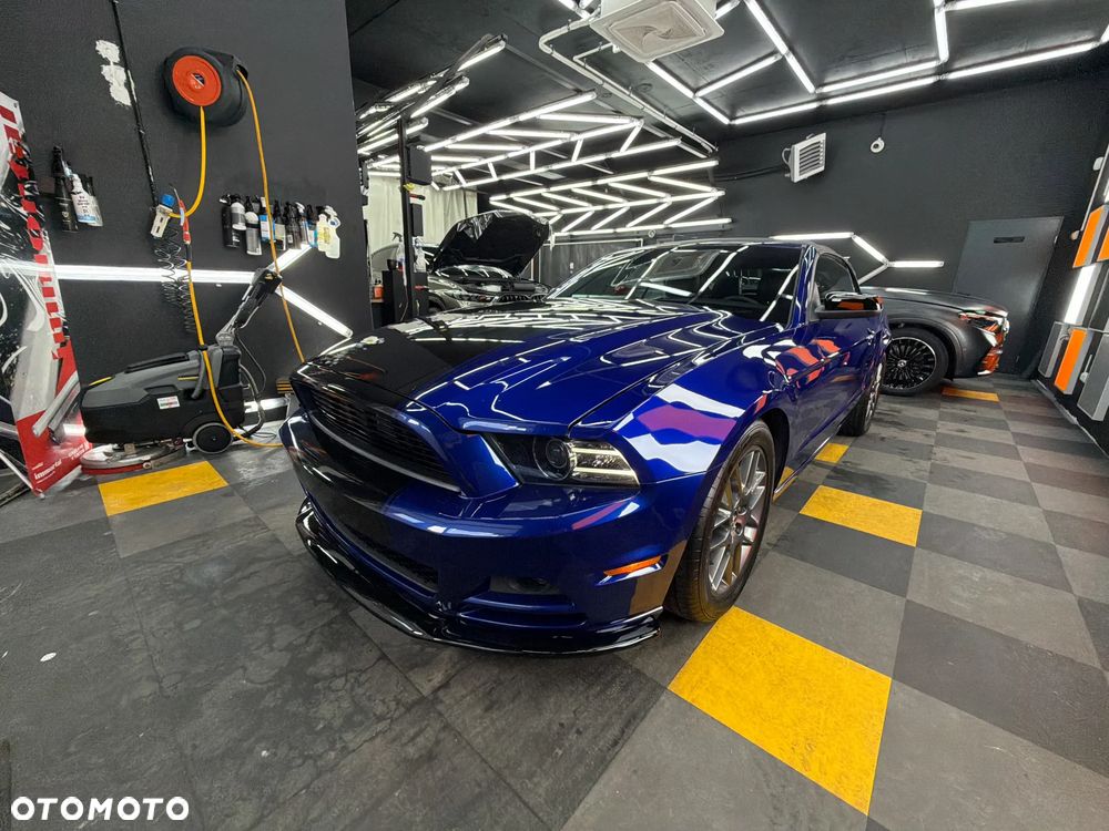 Ford Mustang 3.7 V6 - 8