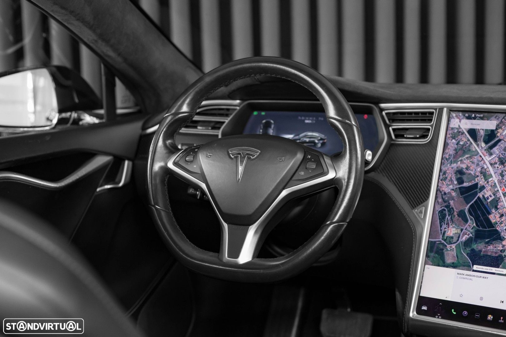 Tesla Model S 90D - 14