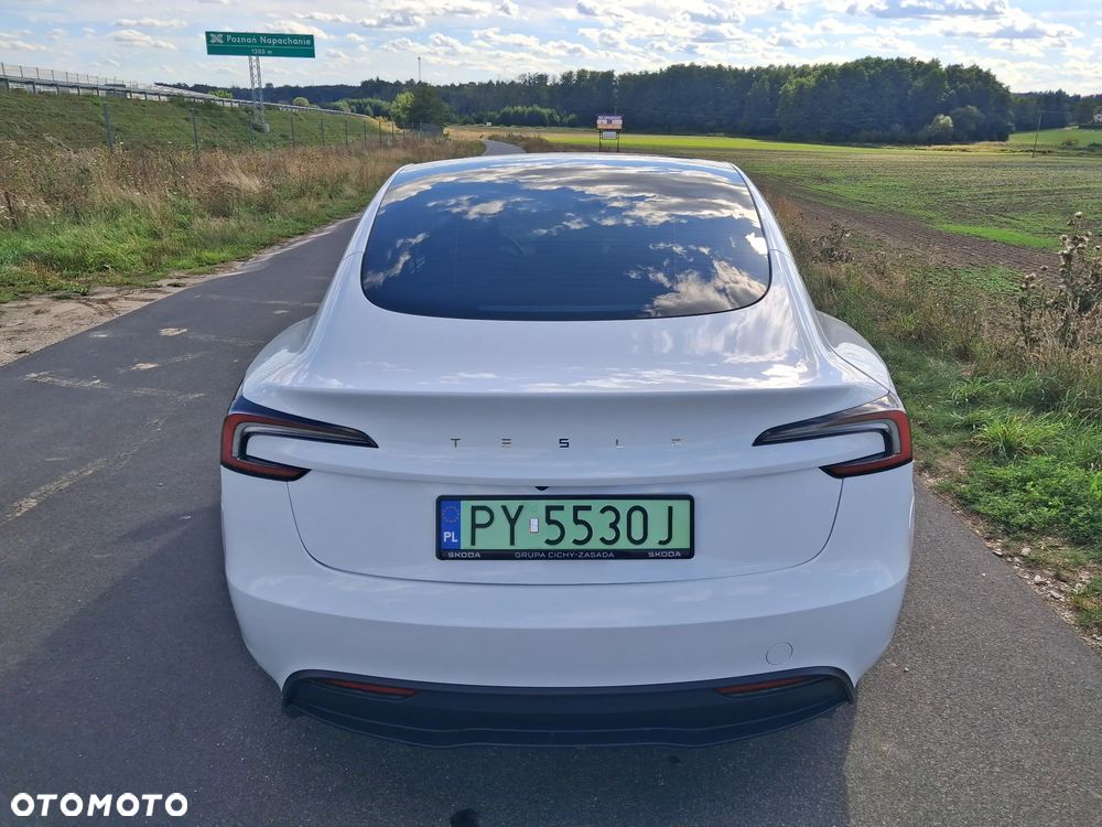 Tesla Model 3 - 18