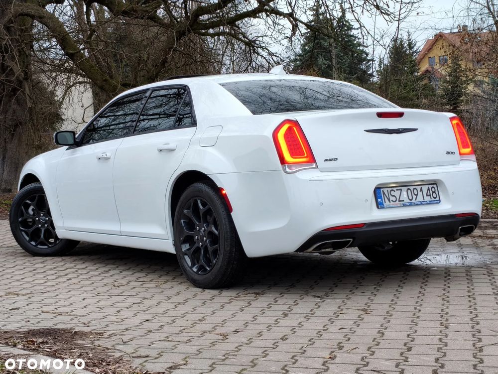Chrysler 300s - 29