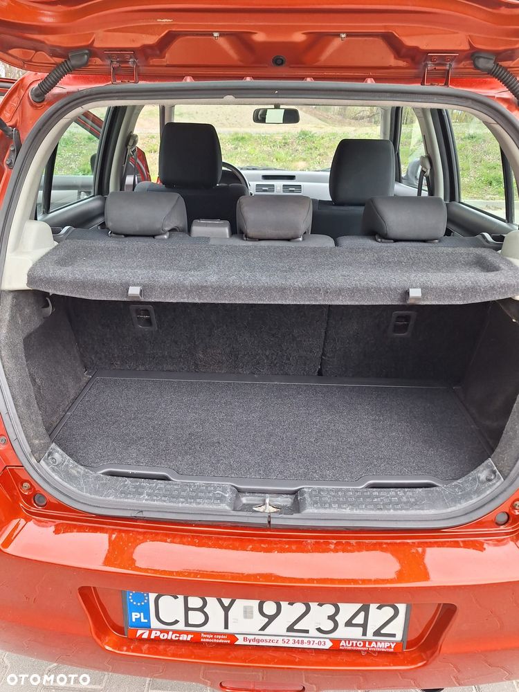 Suzuki Swift 1.3 DDiS Comfort - 10