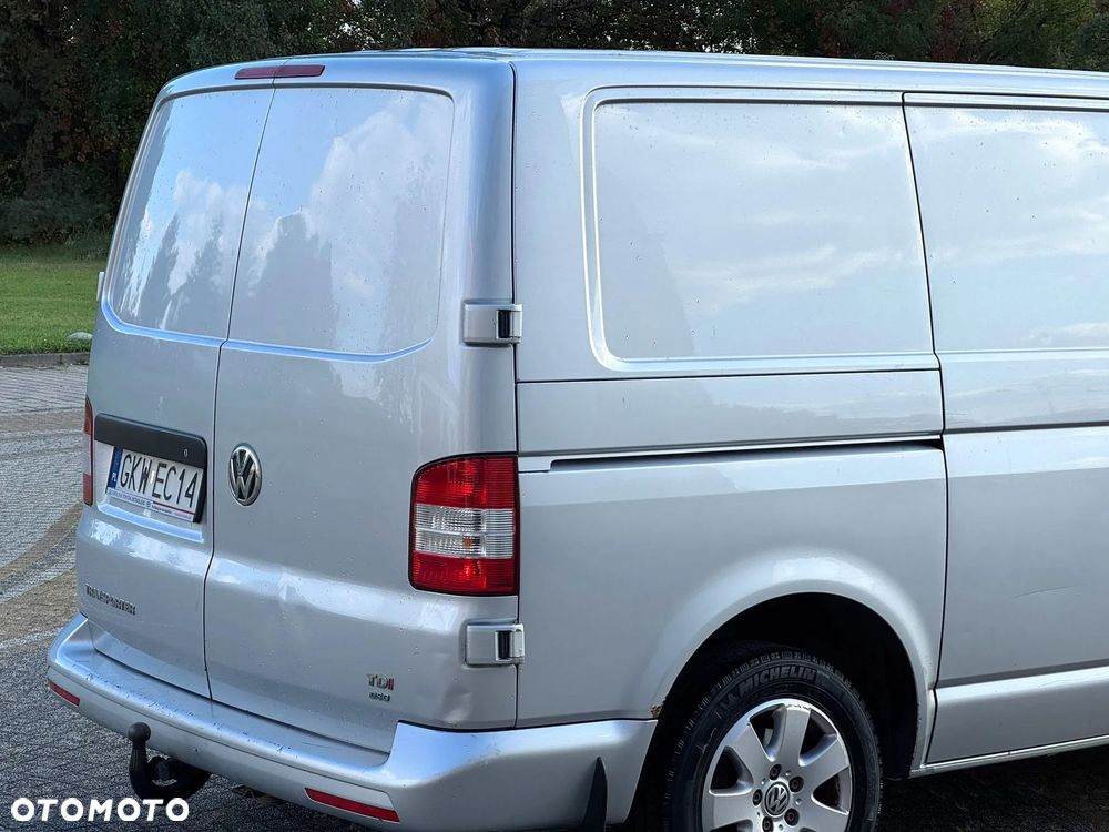Volkswagen TRANSPORTER T6 - 32