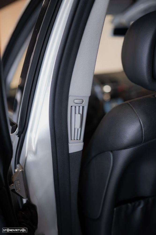 Mercedes-Benz E 320 CDi Avantgarde - 29