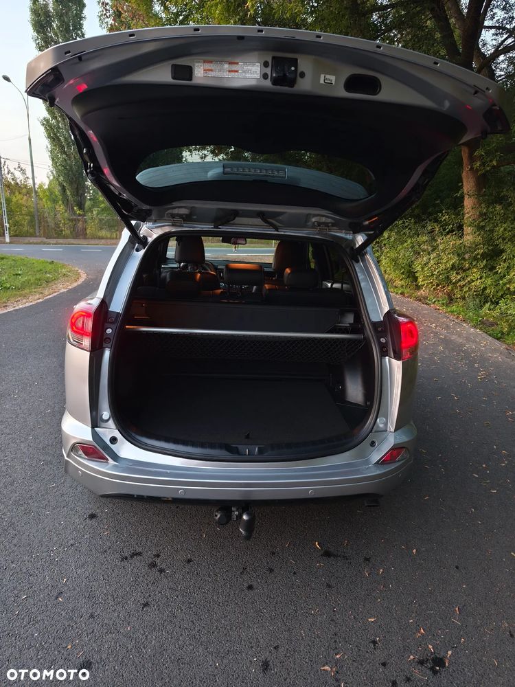 Toyota RAV4 Hybrid Selection 4x2 - 5