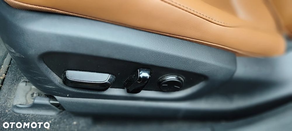 Lexus UX 300e 54.3 kWh Prestige 2WD - 13