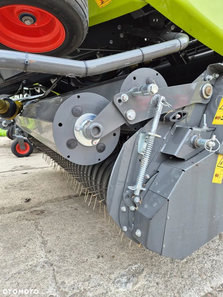 Claas 620 tys netto Claas Quadrant 4200 - 15