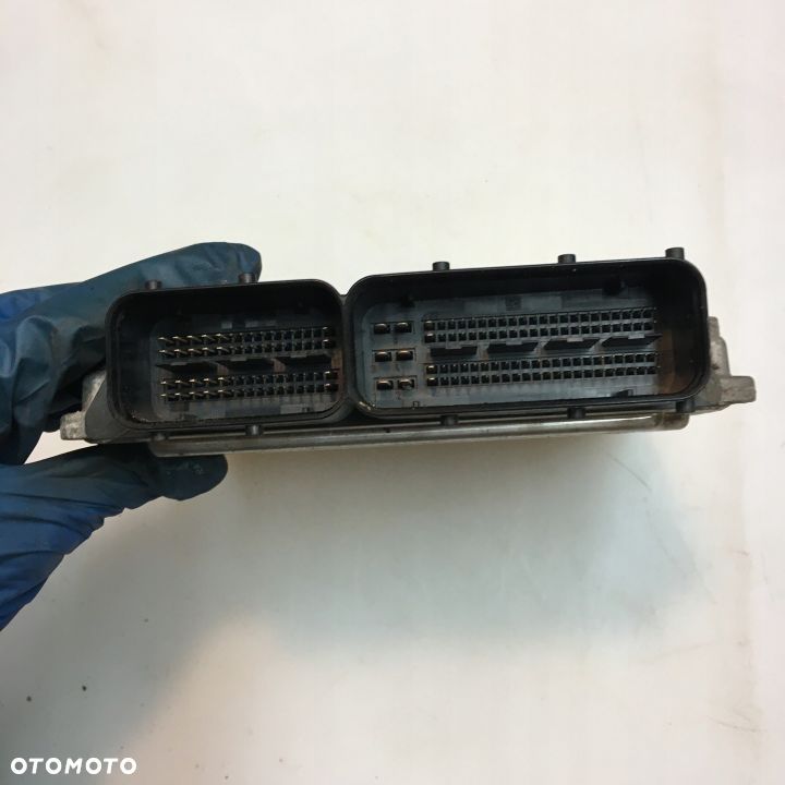 STEROWNIK SILNIKA GOLF V 1.6 FSI BLF 03C906056CB - 3