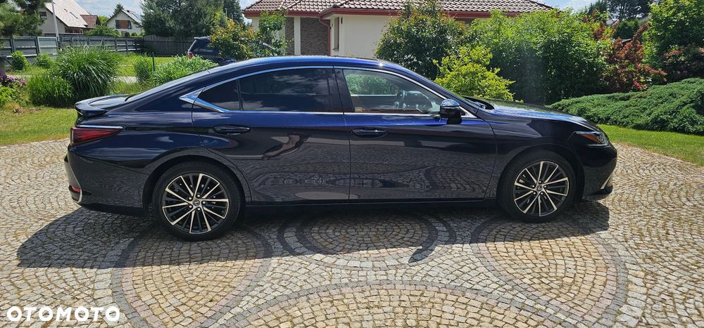 Lexus ES - 2