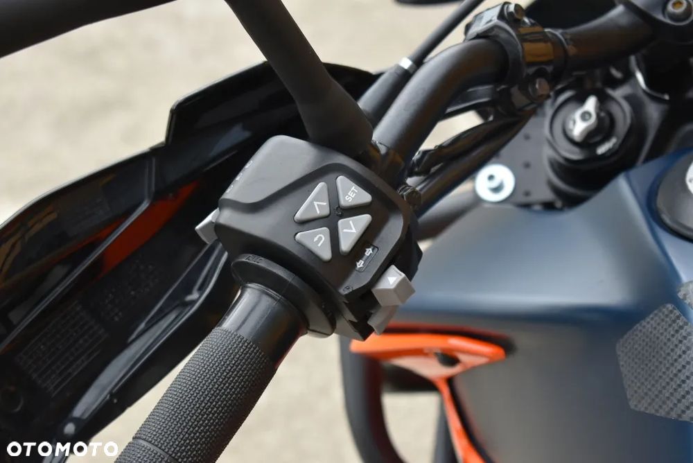 KTM Adventure - 20
