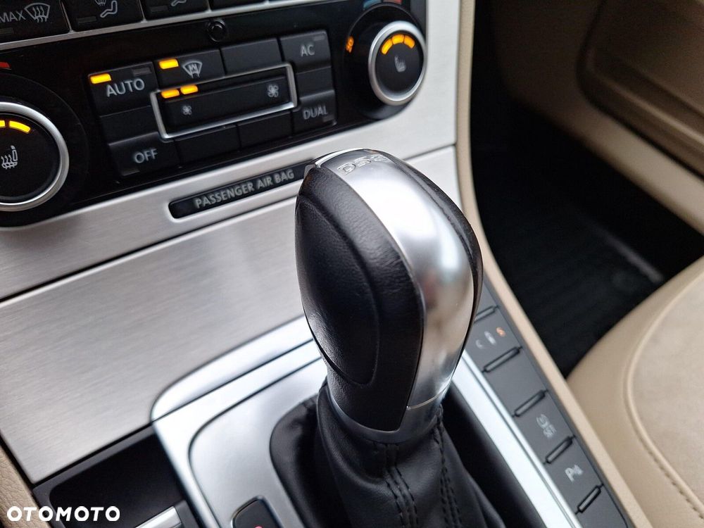 Volkswagen Passat 2.0 TSI Highline DSG - 27