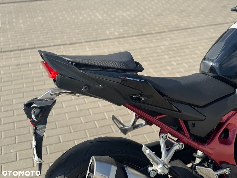 Honda Hornet - 7