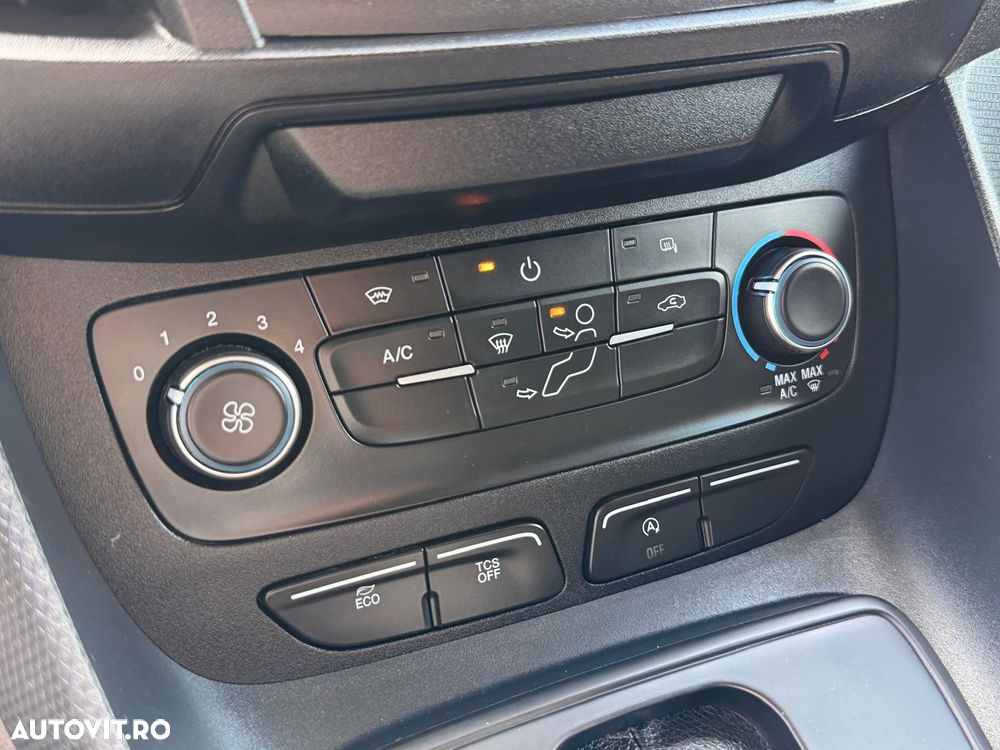Ford Transit Connect 1.5 EcoBlue 100CP 8AT DCIV SWB(L1) Trend - 26