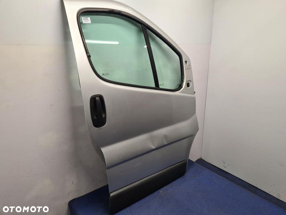 OPEL VIVARO A DRZWI PRZÓD PRAWE - 4