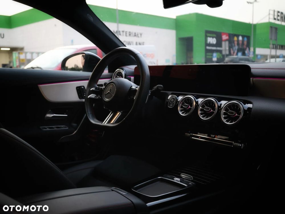 Mercedes-Benz CLA 200 mHEV AMG Line 7G-DCT - 18