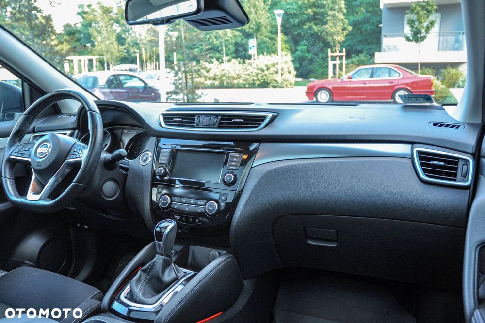 Nissan Qashqai - 11