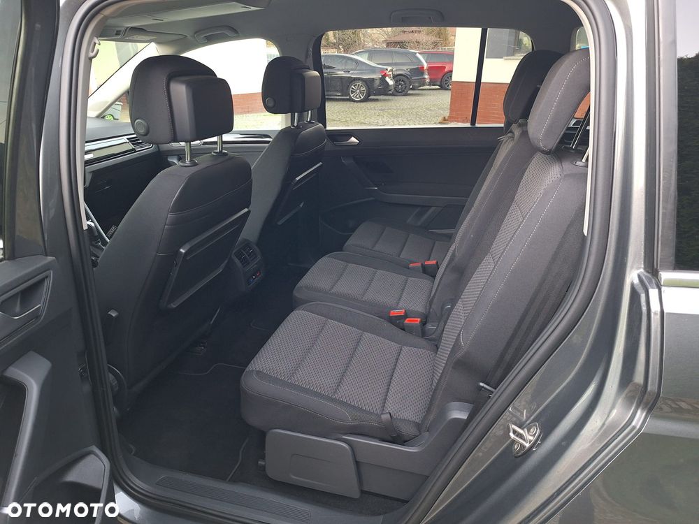 Volkswagen Touran 2.0 TDI SCR (BlueMotion Technology) DSG Comfortline - 9