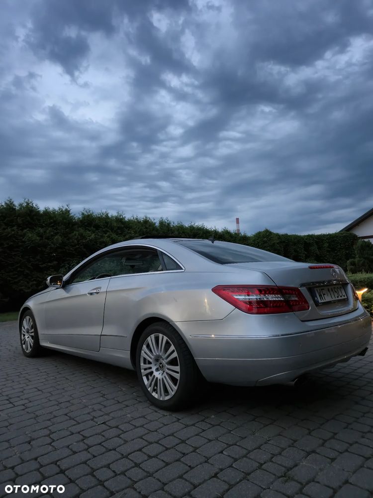 Mercedes-Benz Klasa E 350 CGI BlueEffICIENCY - 12