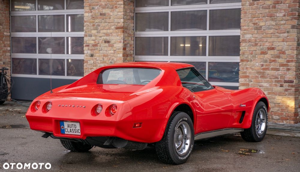 Chevrolet Corvette - 5