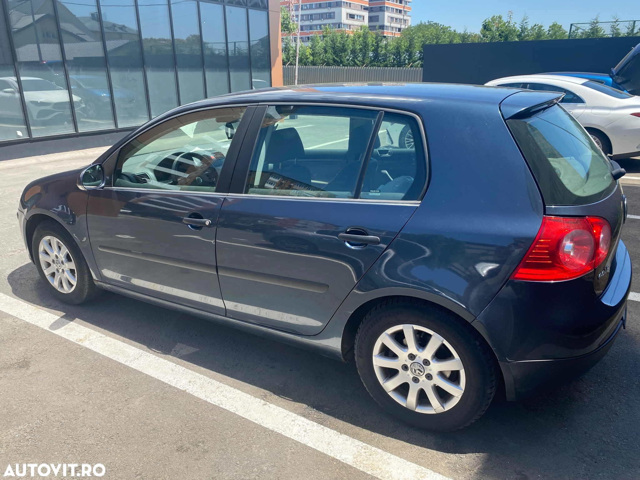 Volkswagen Golf 2.0 FSI Comfortline - 9