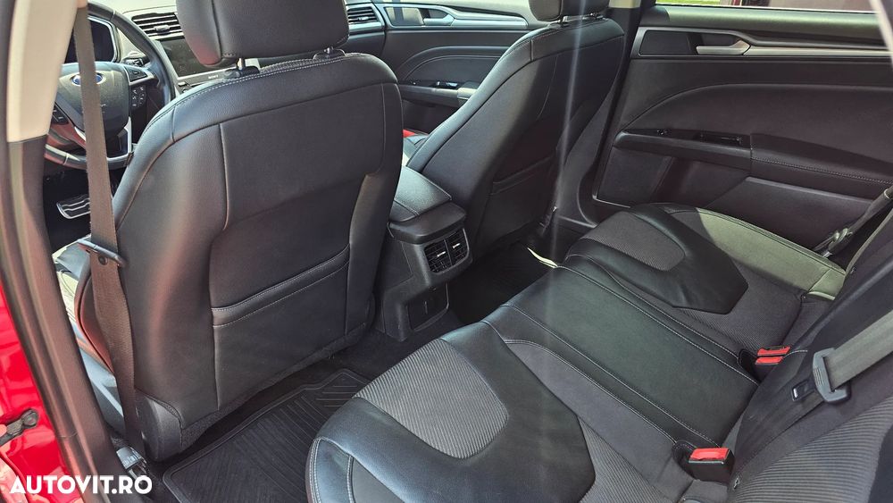 Ford Mondeo 2.0 TDCi Powershift Titanium - 13