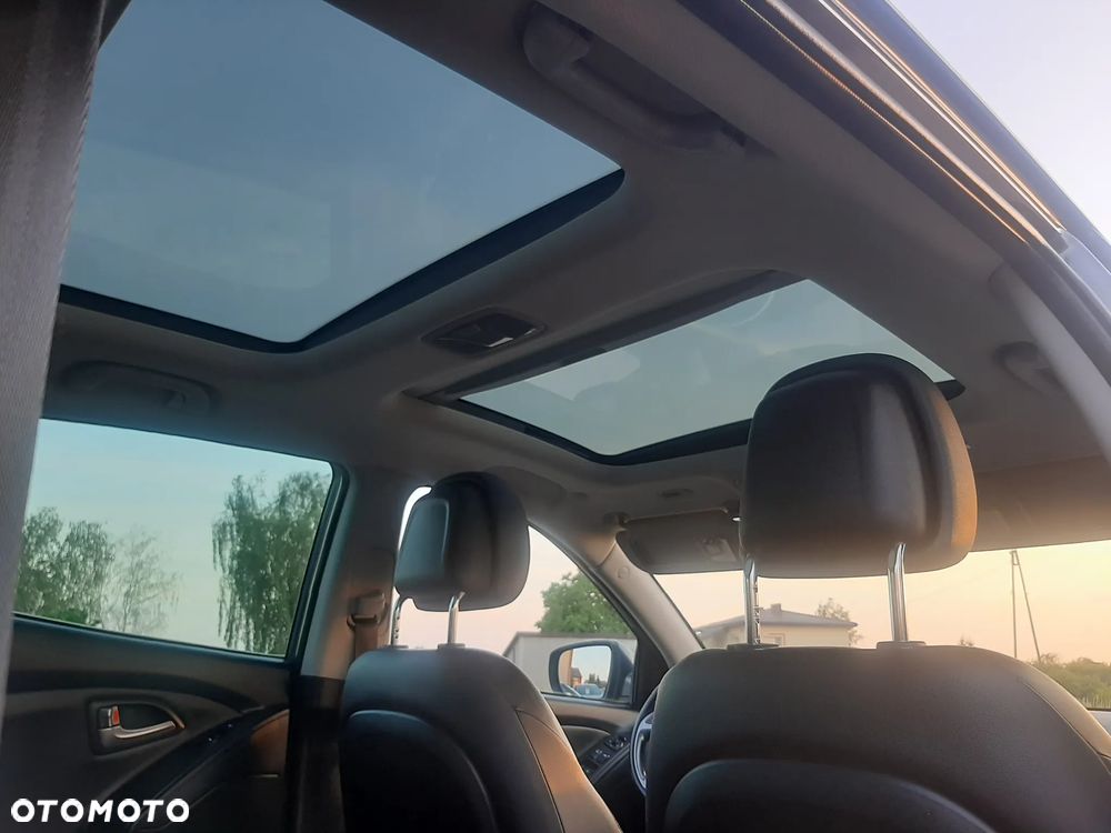 Hyundai ix35 2.0 2WD Style - 19