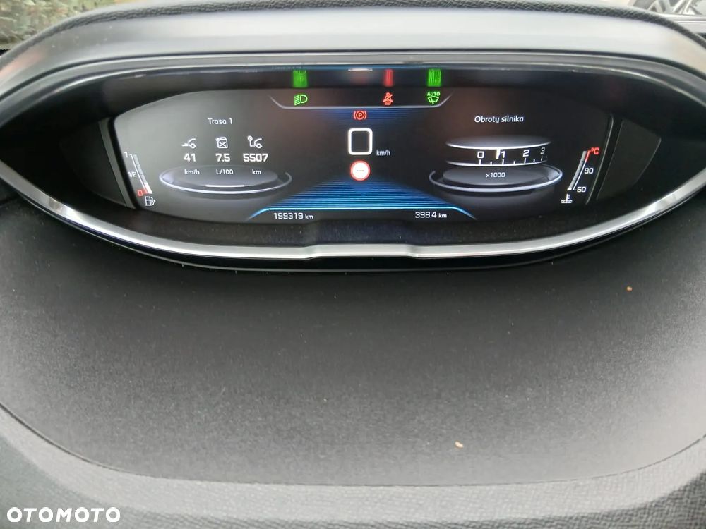 Peugeot 5008 1.2 PureTech Active Pack S&S - 24