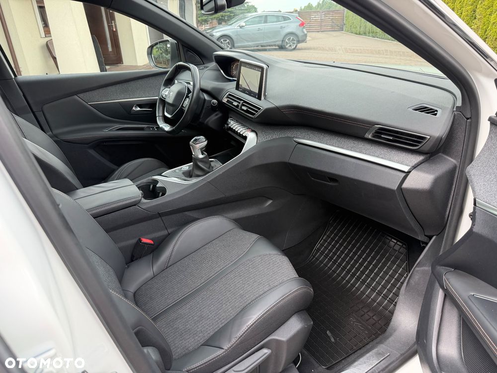 Peugeot 3008 1.2 PureTech Style - 11