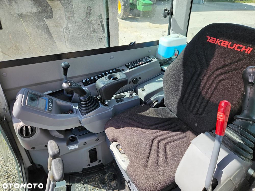 Takeuchi TB325R - 6