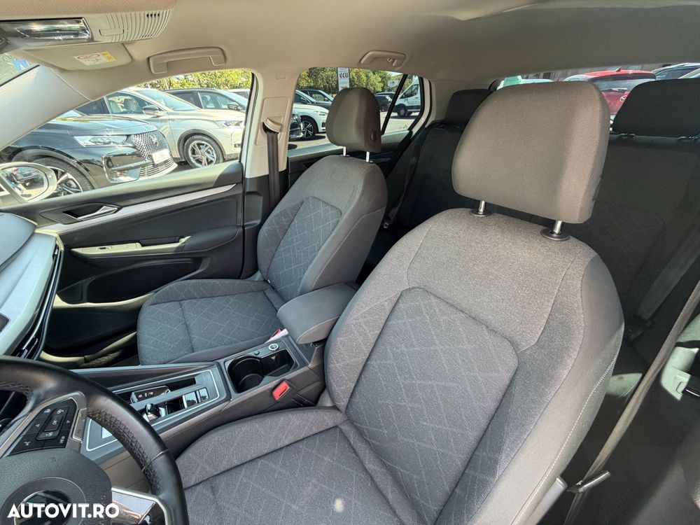 Volkswagen Golf 1.5 eTSI ACT DSG MHEV Style - 13