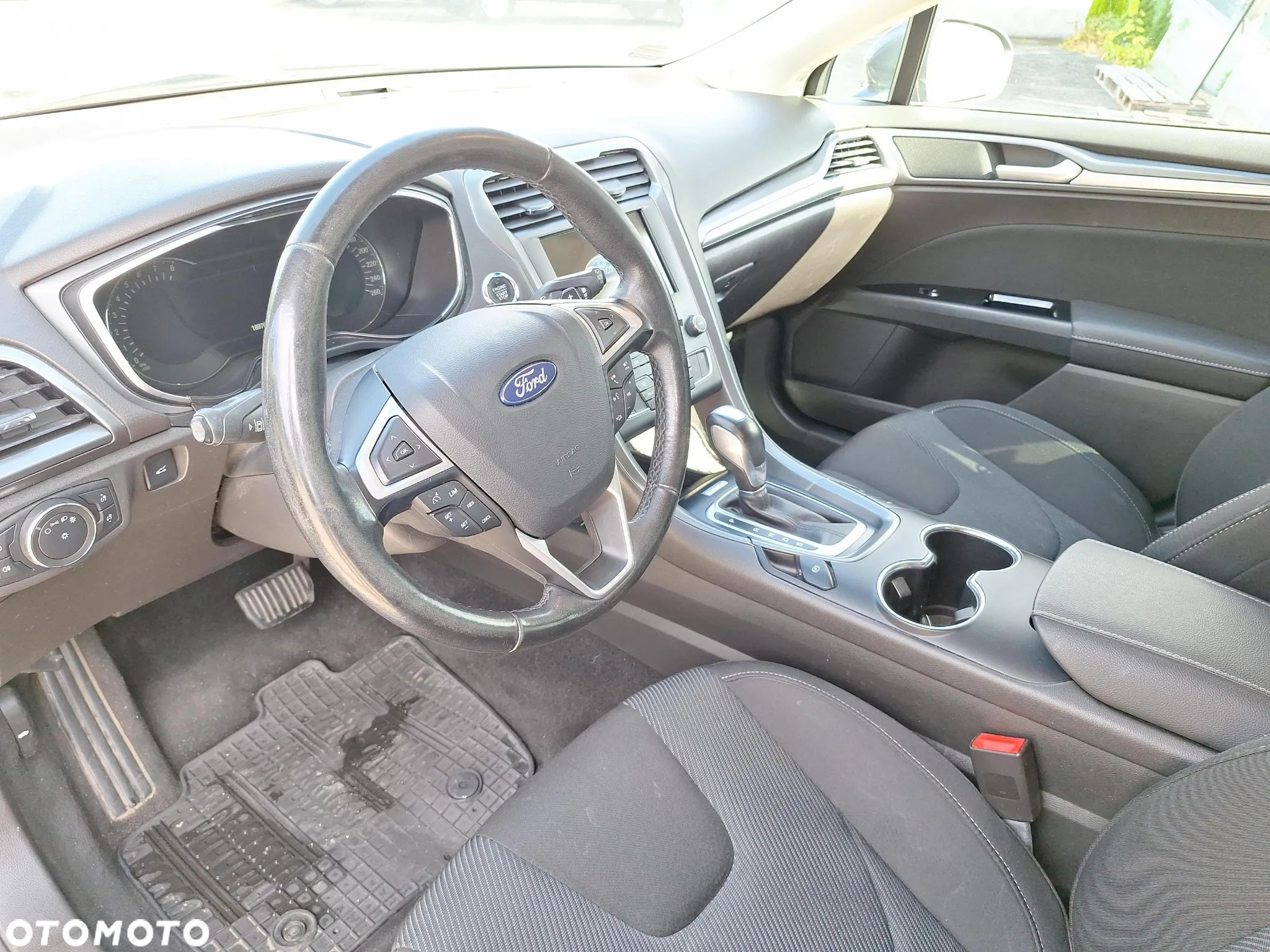 Ford Mondeo 1.5 EcoBoost Titanium - 9