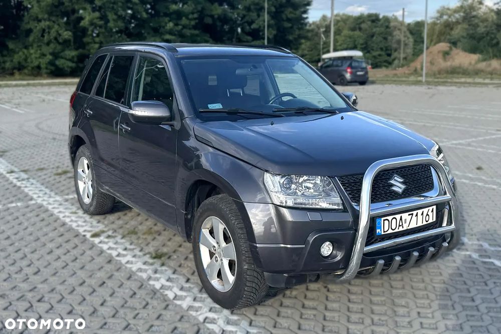 Suzuki Grand Vitara 2.4 De Luxe - 1