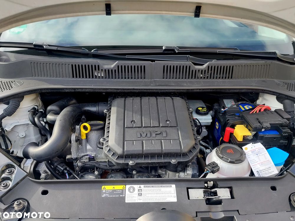 Volkswagen up! black - 22