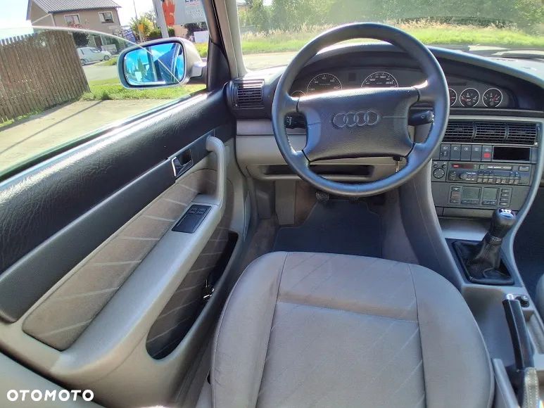 Audi A6 Limousine 2.6 E - 12