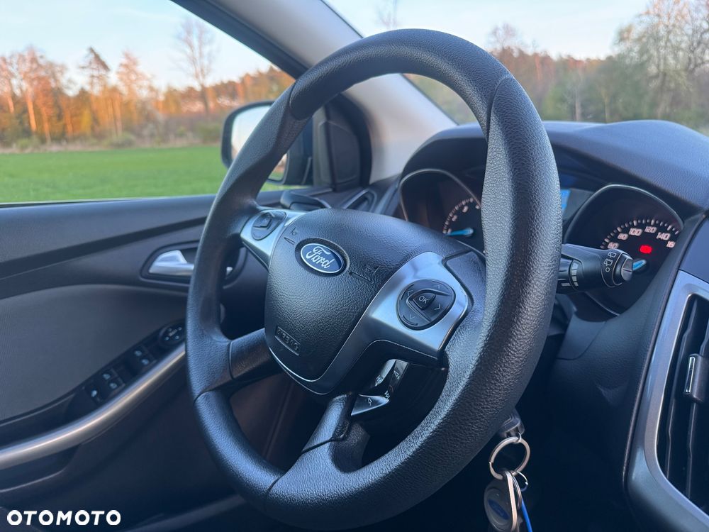 Ford Focus 1.6 Edition - 20