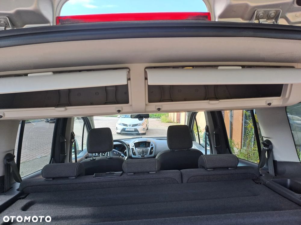 Ford Tourneo Connect Grand 1.6 EcoBoost Titanium - 24