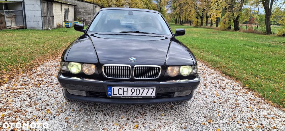 BMW Seria 7 735i L - 16