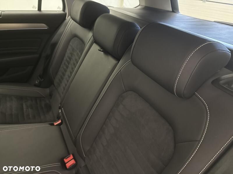 Volkswagen Passat - 20