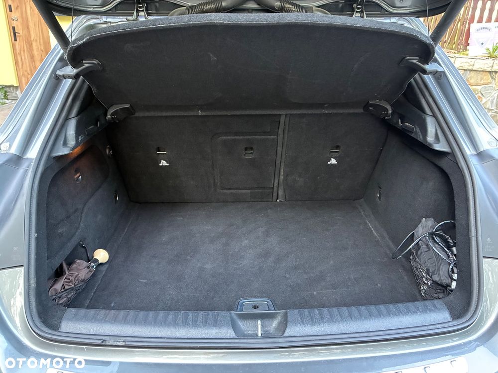 Mercedes-Benz GLA 250 7G-DCT AMG Line - 10