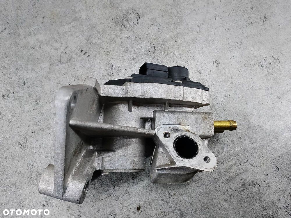 ZAWÓR EGR VW PASSAT B6 2.0 FSI - 1