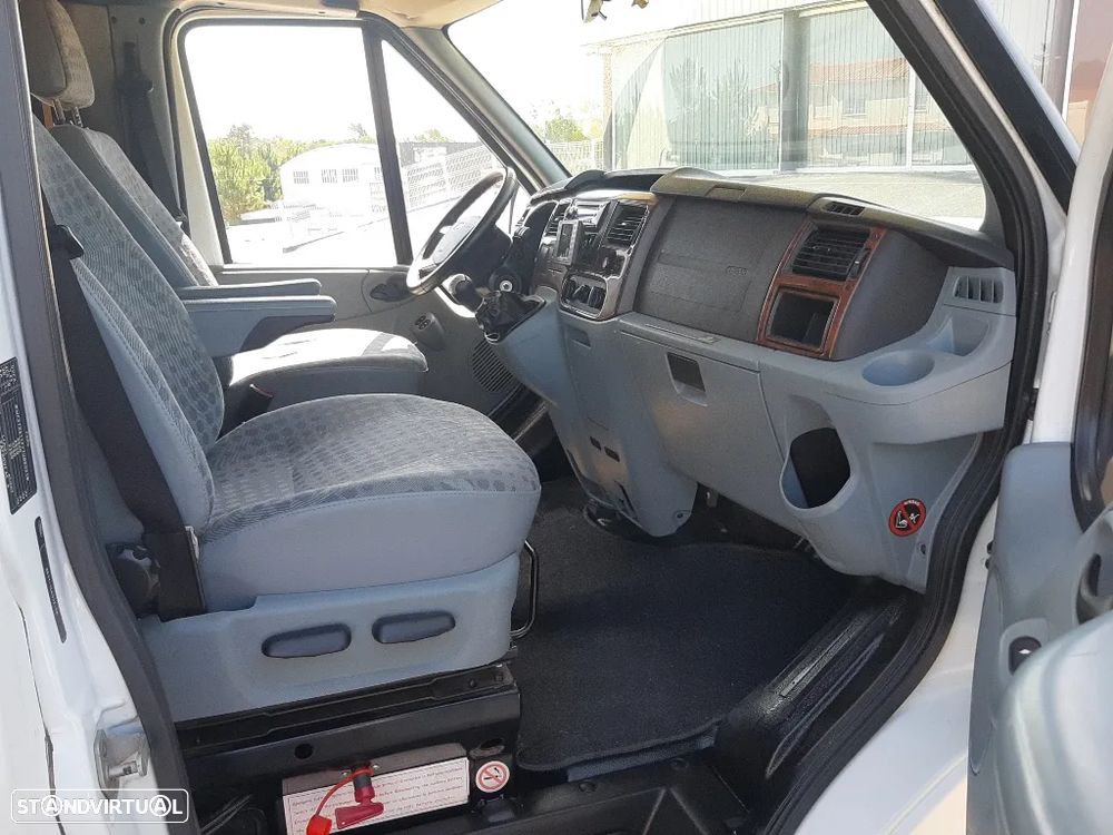 Ford Transit 2.2 TDCI - ROLLER TEAM ZEFIRO 291 TL - 4 LUGARES - 6 DORMIDAS - 44