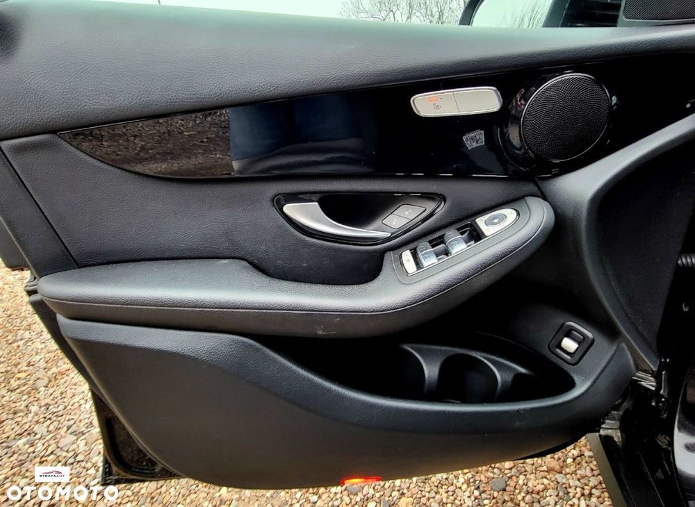 Mercedes-Benz GLC - 15