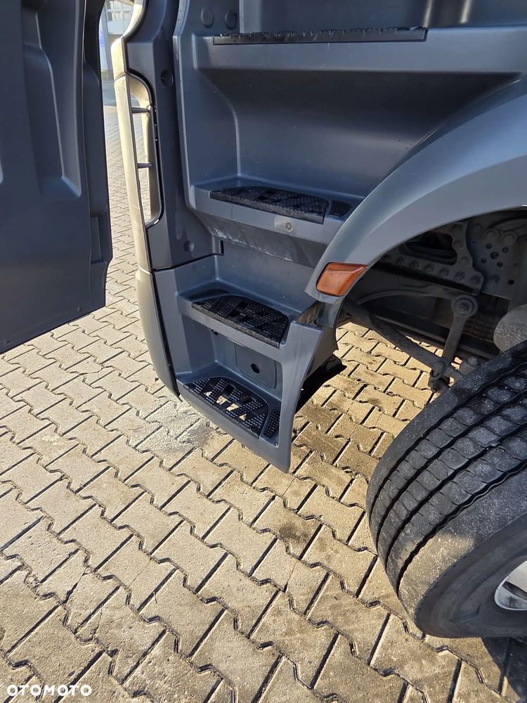 Mercedes-Benz ACTROS 2251 Giga Space - 20