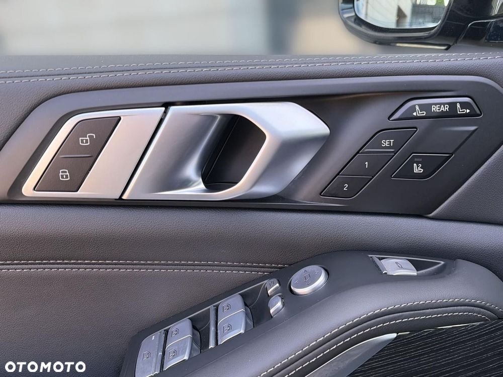 BMW X7 - 17