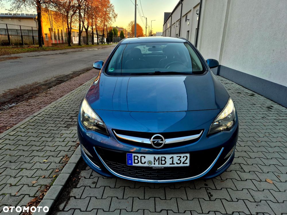 Opel Astra 1.4 Turbo Cosmo - 3