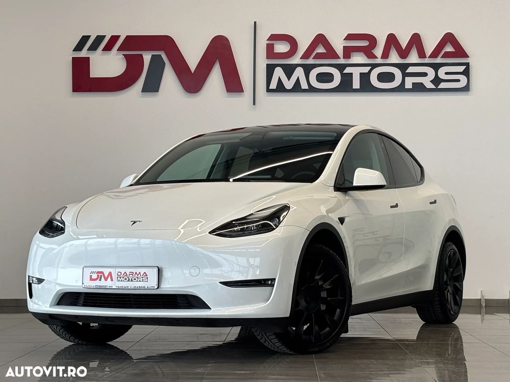 Tesla Model Y - 2